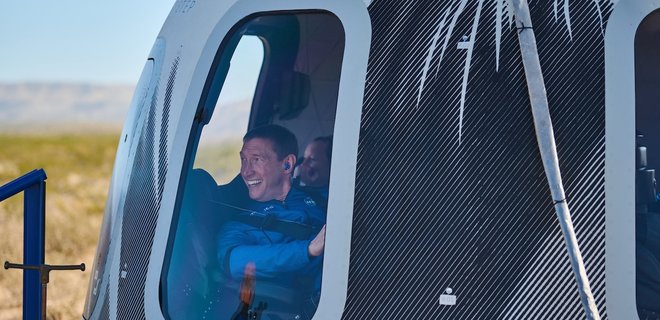 Астронавт Blue Origin, бізнесмен Глен де Фріс, загинув в авіакатастрофі - Фото
