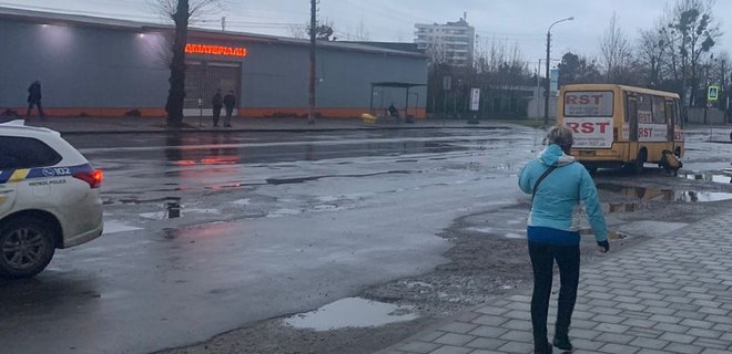 В центре Львова маршрутка сбила двух женщин: водитель протащил одну до конечной - Фото