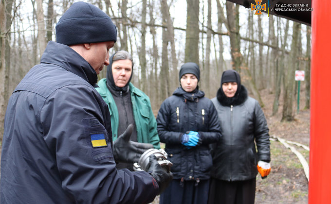 В Украине появилась первая команда пожарниц-монахинь во главе с игуменьей: фото