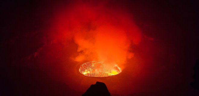В Африке снова просыпается вулкан-убийца Ньирагонго: фото - Фото