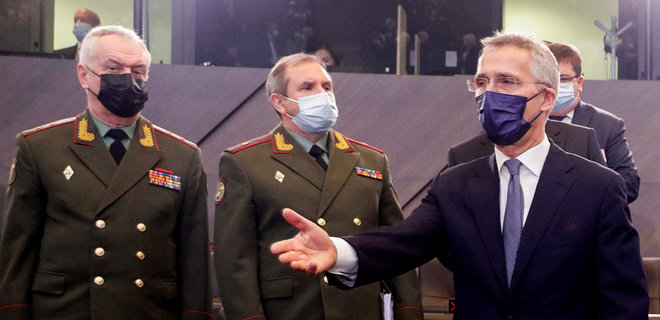 Россия и НАТО начали переговоры - Фото