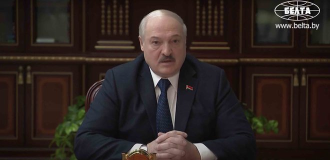 Лукашенко заявил, что развернет у границы с Украиной 