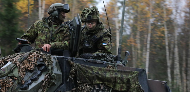 Эстония решила передать Украине больше оружия и присоединяется к учениям ВСУ в Британии - Фото
