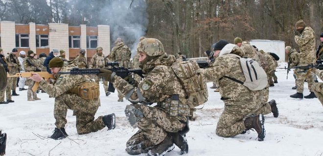 Украинцы уверены, что ВСУ отразят масштабное вторжение российской армии: опрос - Фото