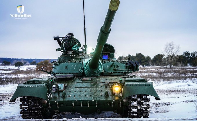 Новые приборы наблюдения и прицел, как у танков НАТО. Т-64БВ прошел испытания – фото