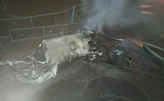 В МВД показали последствия обстрела Киева. Остатки беспилотника или крылатой ракеты – фото