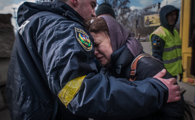 Украинские службы эвакуировали из Киевской области более 3000 человек: фото