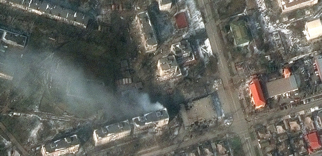Осажденный Мариуполь сняли со спутника: фото разрушений - Фото