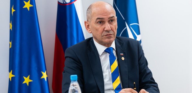Словения вернет послов в Киев и призывает ЕС поступить так же - Фото