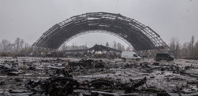 В Гостомеле начали разбирать уничтоженный россиянами Ан-225 