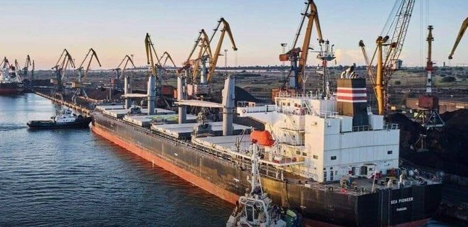 Італія, Румунія та Бельгія закривають порти для російських кораблів - Фото