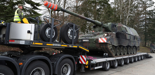 Нидерланды передадут Украине гаубицы, а Германия – снаряды к ним – Bloomberg - Фото