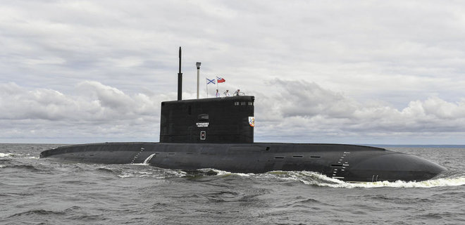 У Чорному морі – близько 20 російських кораблів. Є підводні човни з ракетами 