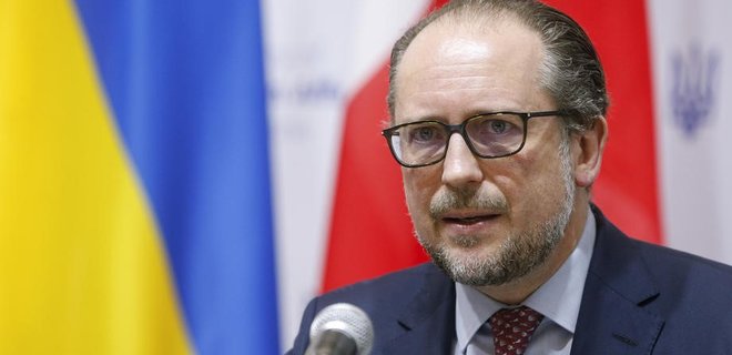 Глава МИД Австрии высказался против полноправного членства Украины в ЕС
 - Фото