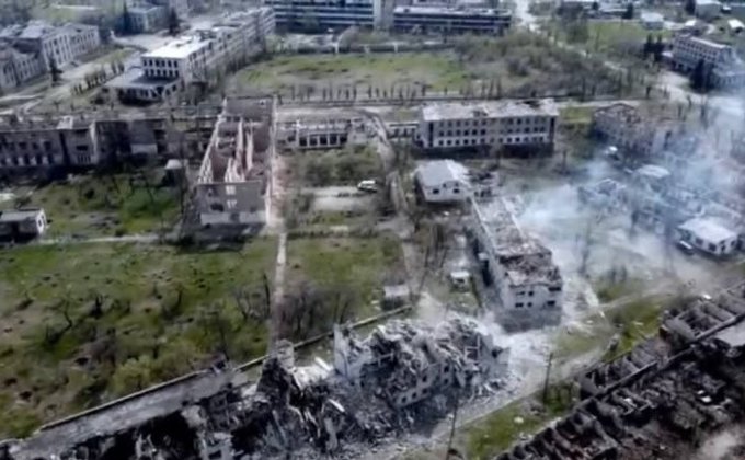 Гайдай: Рубежное разделило судьбу Мариуполя, город разрушен до основания – фото, видео