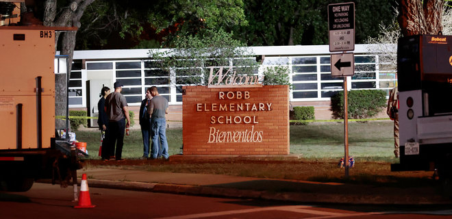 Подросток убил 19 детей, свою бабушку и учителя начальной школы в Техасе - Фото