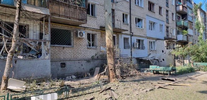 Ракетный удар по Николаеву с утра: повреждены многоэтажки в спальном районе, есть жертвы - Фото