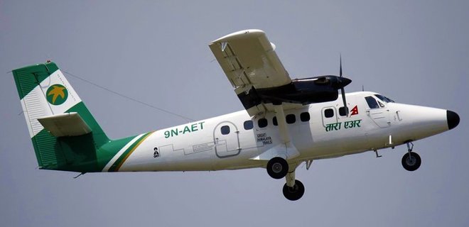 Над Гималаями пропал частный пассажирский самолет с 22 людьми на борту - Фото