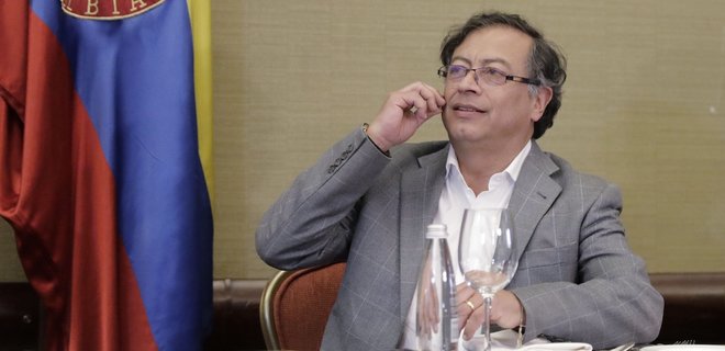 Президентом Колумбии избрали бывшего партизана - Фото