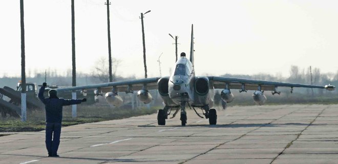 Второй за неделю. В России упал штурмовик Су-25 - Фото
