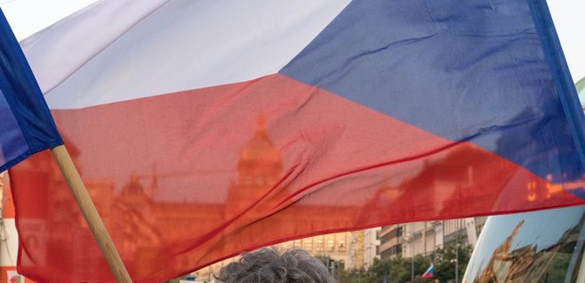 Чехия продлила запрет на выдачу виз и видов на жительство россиянам и беларусам - Фото