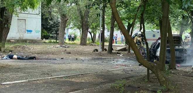 У Херсоні вибухнув автомобіль: росЗМІ пишуть, що вбито 