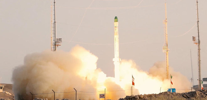 Іран провів друге випробування ракети-носія власного виробництва – Reuters - Фото