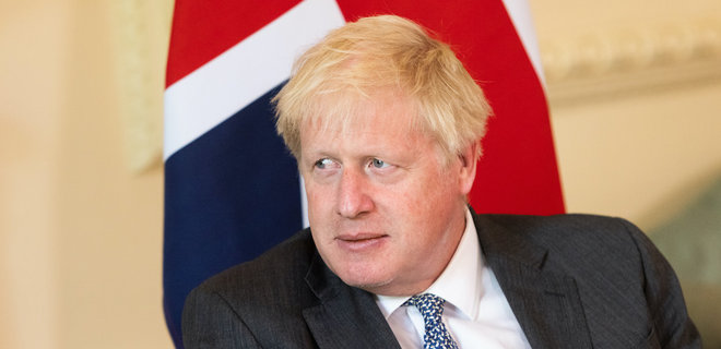 Еще пять министров ушли в отставку в Британии. Джонсон заявил, что продолжает работать - Фото