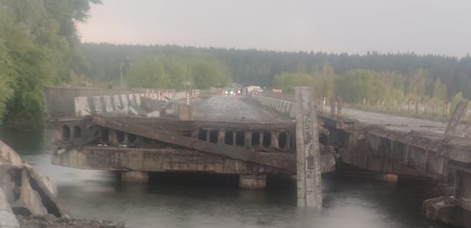 Під Києвом блискавка зруйнувала міст через річку Ірпінь: одна людина загинула - Фото
