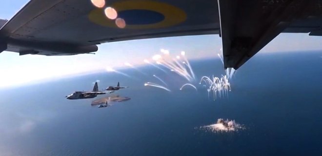 На юге ВСУ нанесли восемь авиаударов по оккупантам – поражено два склада боеприпасов - Фото
