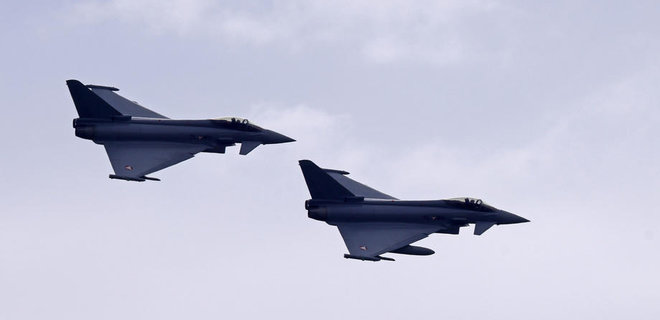 НАТО быстрого реагирования: авиация Альянса патрулирует небо над странами Балтии - Фото