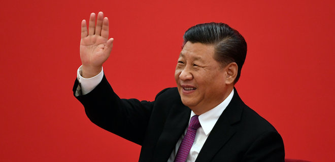 Reuters: Си Цзиньпин пышной встречей Макрона хочет 