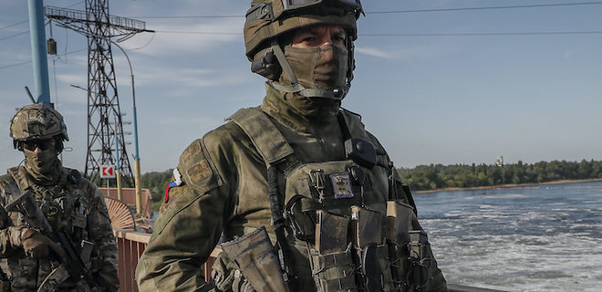 ЗСУ продовжують тиснути на росіян у Херсоні, завдано шкоди мостам через Дніпро — Пентагон - Фото