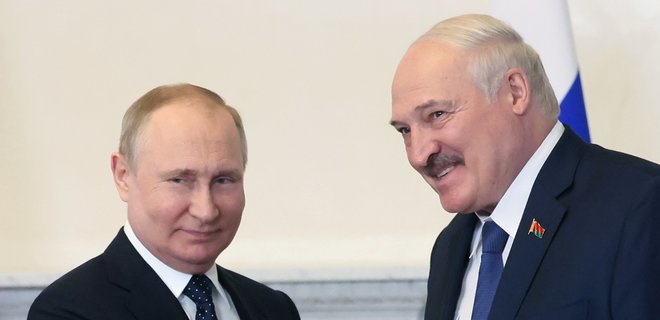 Лукашенко знову лякає білорусів, що проти них 