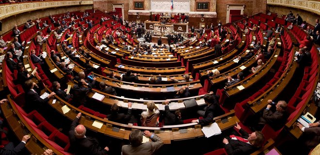 У Франції вимагають розслідувати фінансування Кремлем політичних партій - Фото