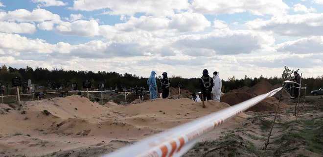 Поліція завершила ексгумацію на місці масового поховання військових ЗСУ в Лимані - Фото