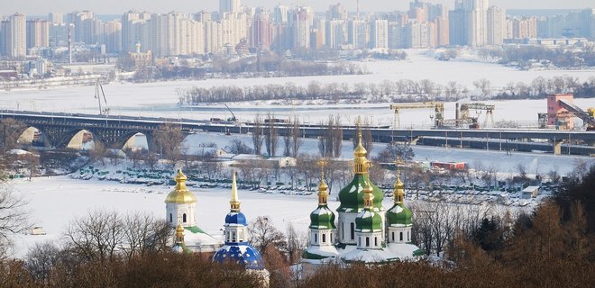 У Києві очікується посилення снігу: у Кличка просять водіїв не виїжджати до міста - Фото