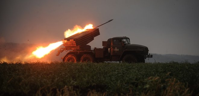 Украинские военные за сутки отбили 11 российских атак на Донбассе: где шли бои - Фото