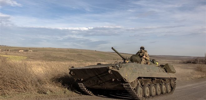 Разведка Британии: Бои вокруг Бахмута продолжаются, украинские войска проводят контратаки - Фото