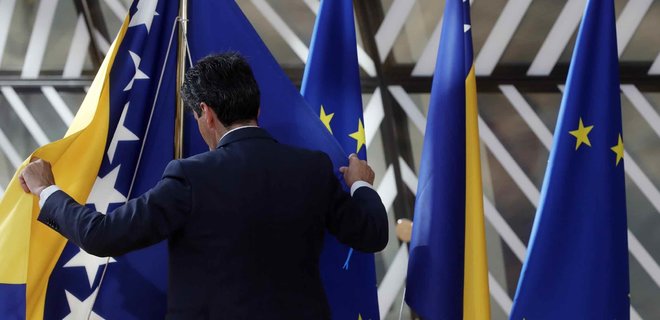 Босния и Герцеговина получила статус кандидата в члены ЕС - Фото