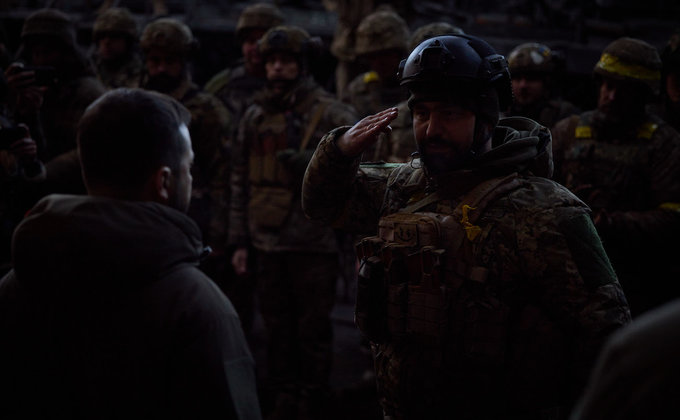 Зеленский встретился с бойцами ВСУ в Бахмуте – фото