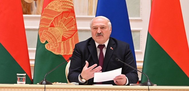 Лукашенко упирается, но Беларусь готовится к войне. Угроза будет, пока РФ там — посол в РБ - Фото