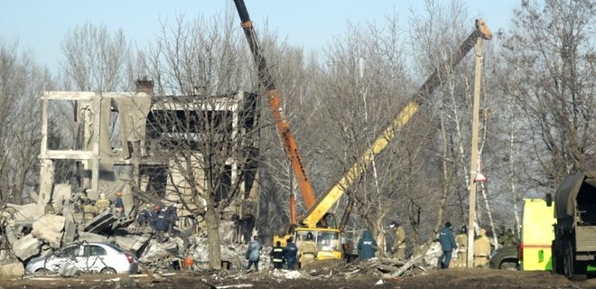 У Шойгу заявили, що причина масової загибелі окупантів у Макіївці — телефони. ЗСУ: Смішна версія - Фото