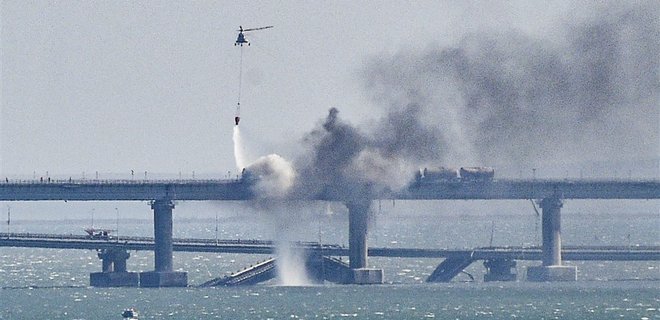 Спутник снял Крымский мост: на нем идут ремонтные работы – фото - Фото
