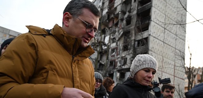 Глава МИД Германии Бербок посетила Харьков. Пообещала больше оружия для ВСУ — фото - Фото