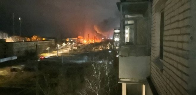 В оккупированном Бердянске взрывы в районе аэродрома – видео - Фото