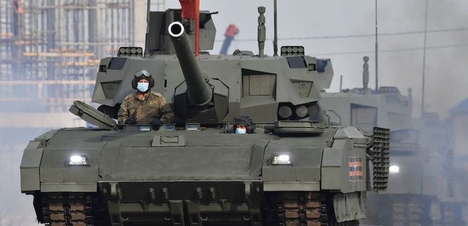 Британия: Россия может пригнать в Украину танки 