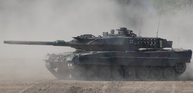Германия закажет 18 танков Leopard 2 за 545 млн евро вместо переданных Украине – Reuters - Фото