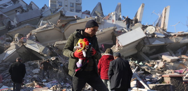 Землетрясение в Турции. Пять украинцев, вероятно, остаются под завалами – МИД - Фото