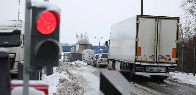 Польша может закрыть все пункты пропуска с Беларусью. У Лукашенко пугают 